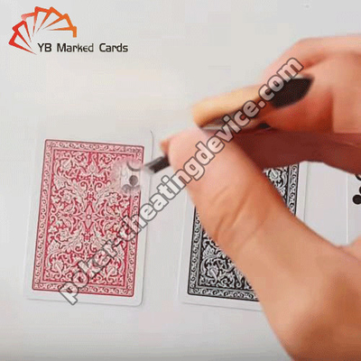 Gizli röntgen lensleri Omaha hilesi için kartları okumaya yardımcı oluyor.
